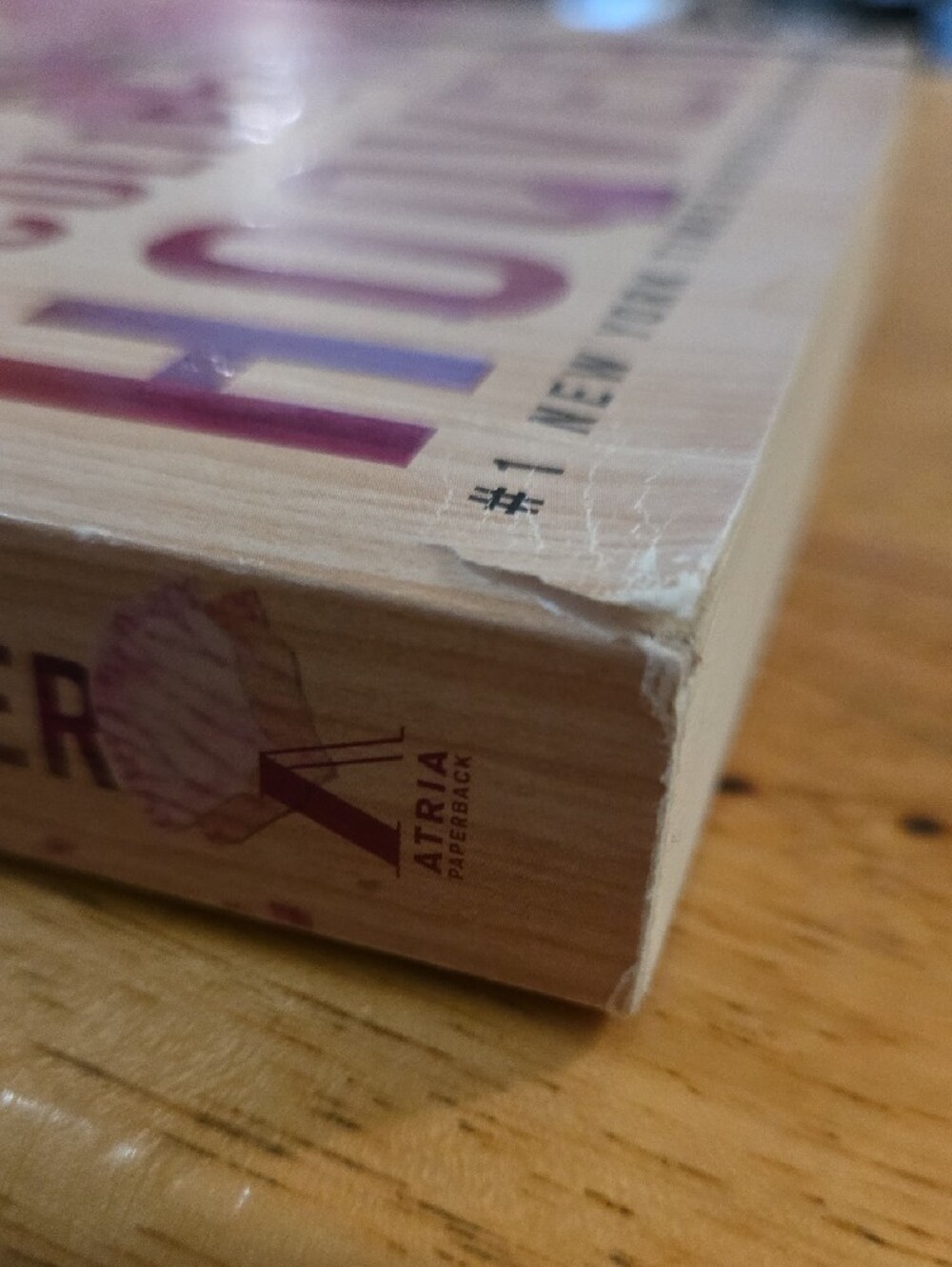 It Ends With Us By Colleen Hoover - Picture 4 of 4